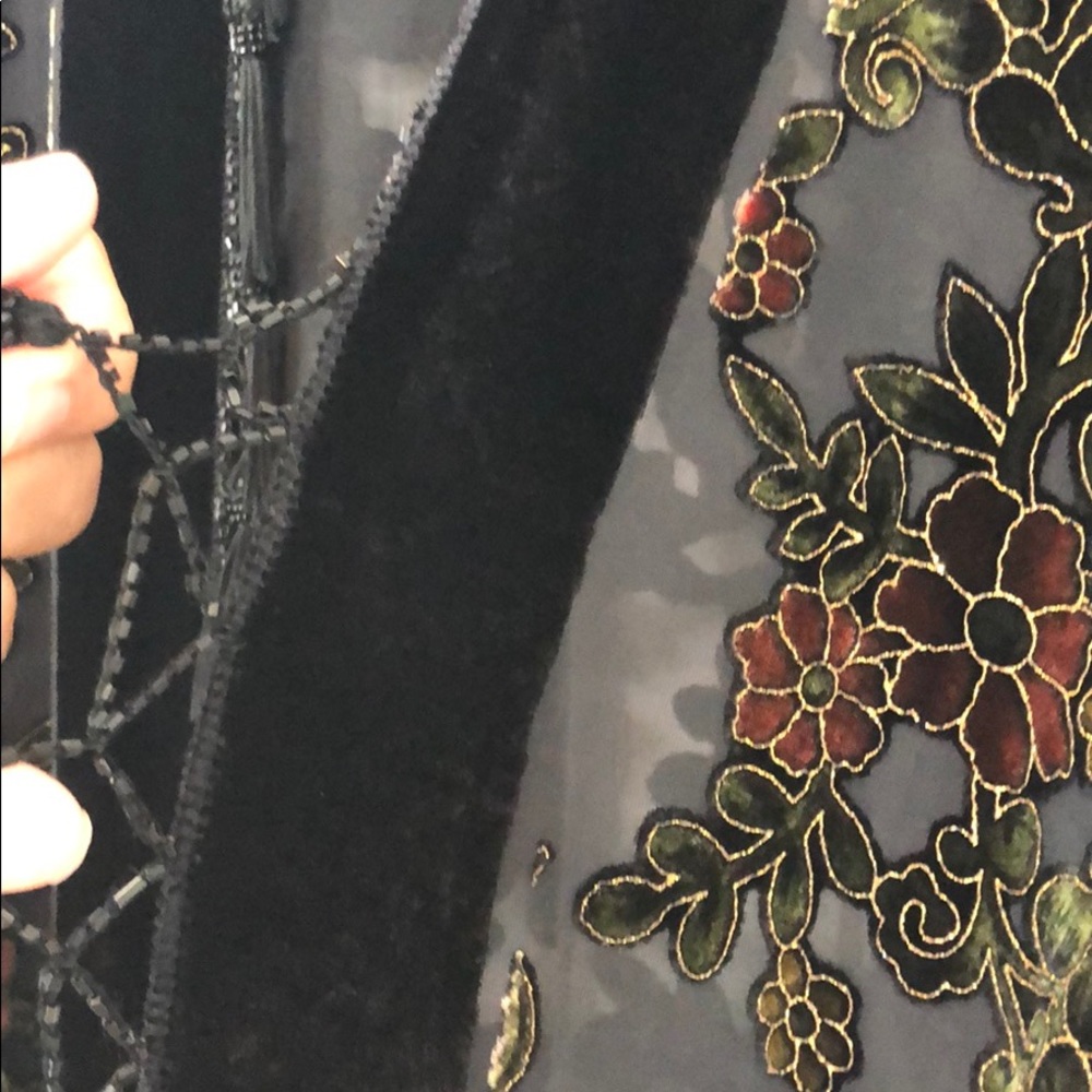 Elegant Beaded Robe/Wrap - Picture 5 of 5